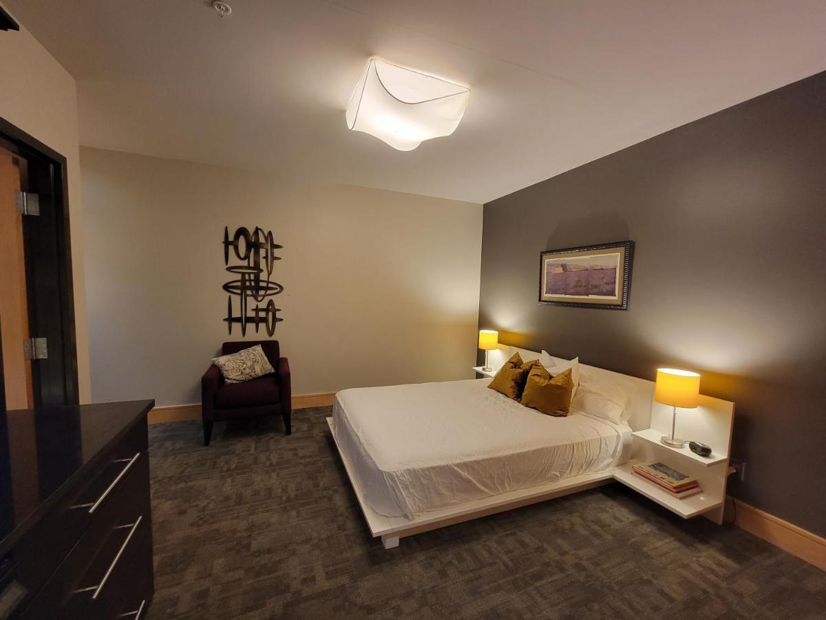 Suites At 118 Bloomington Luaran gambar