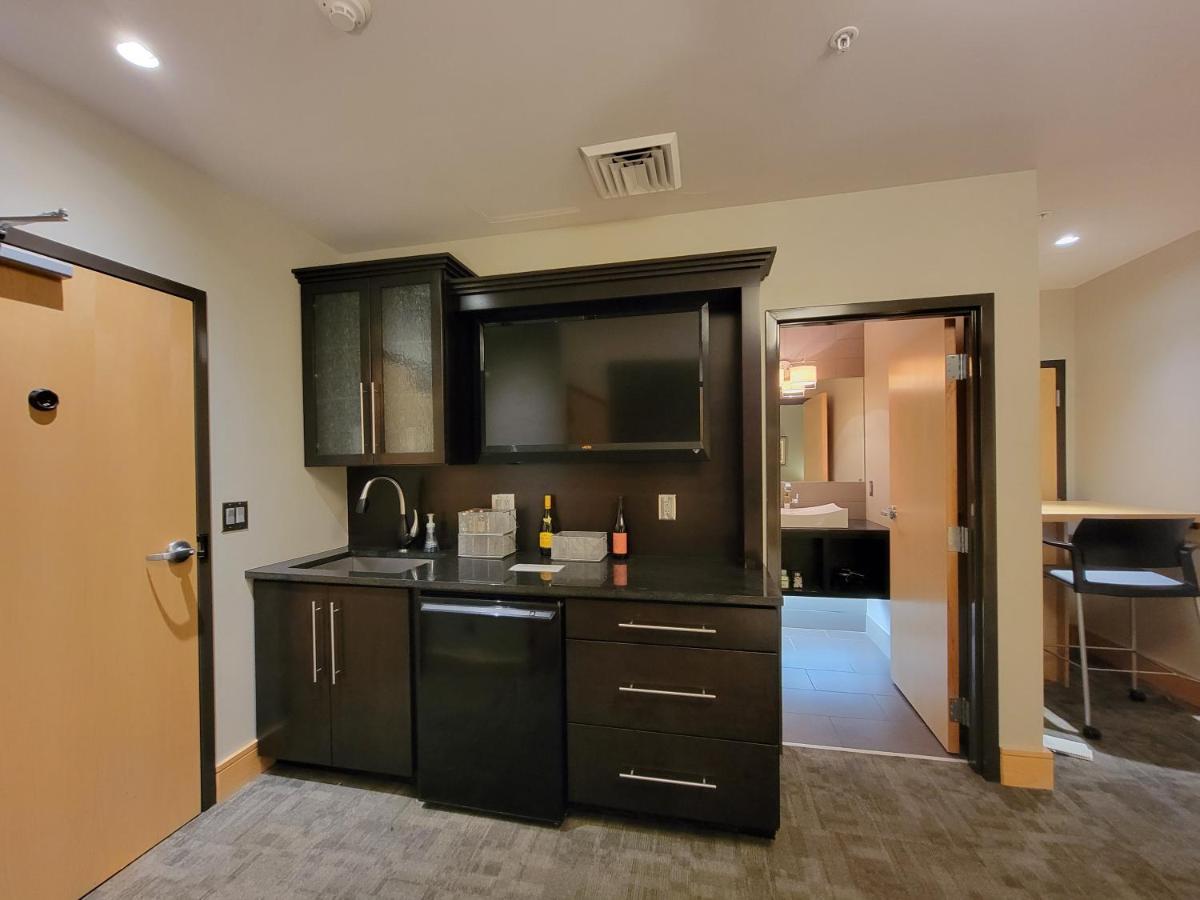 Suites At 118 Bloomington Luaran gambar