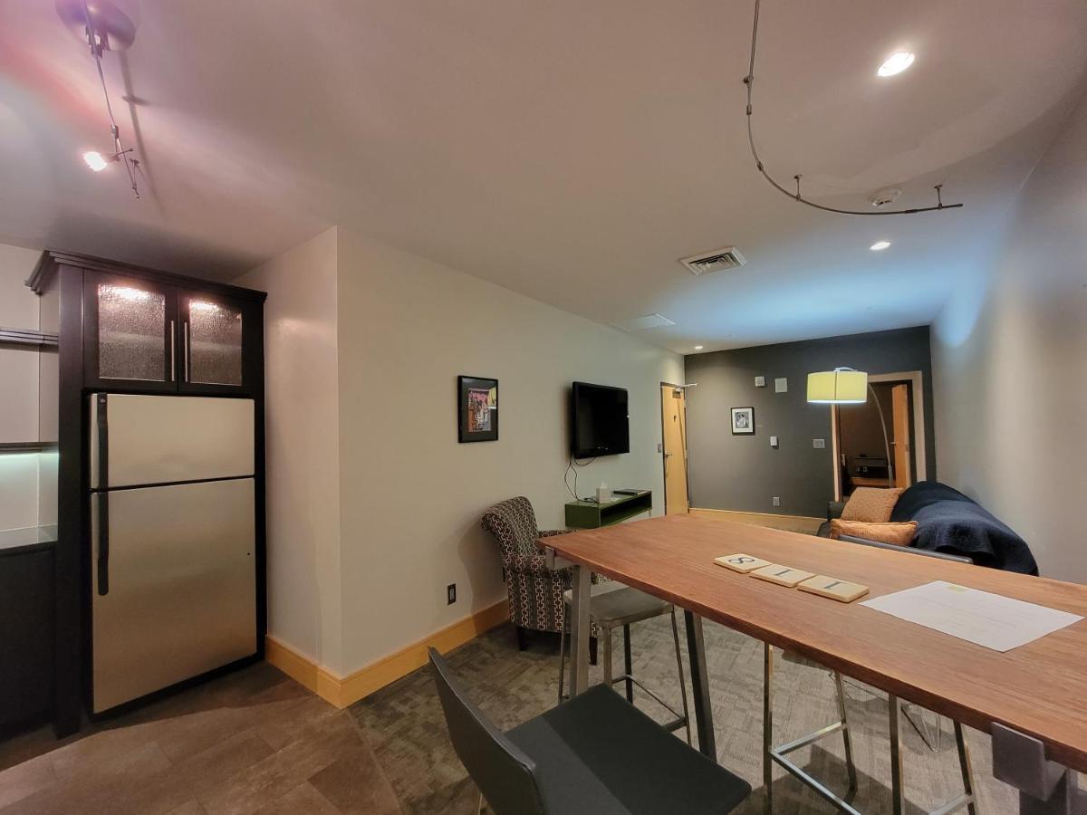 Suites At 118 Bloomington Luaran gambar