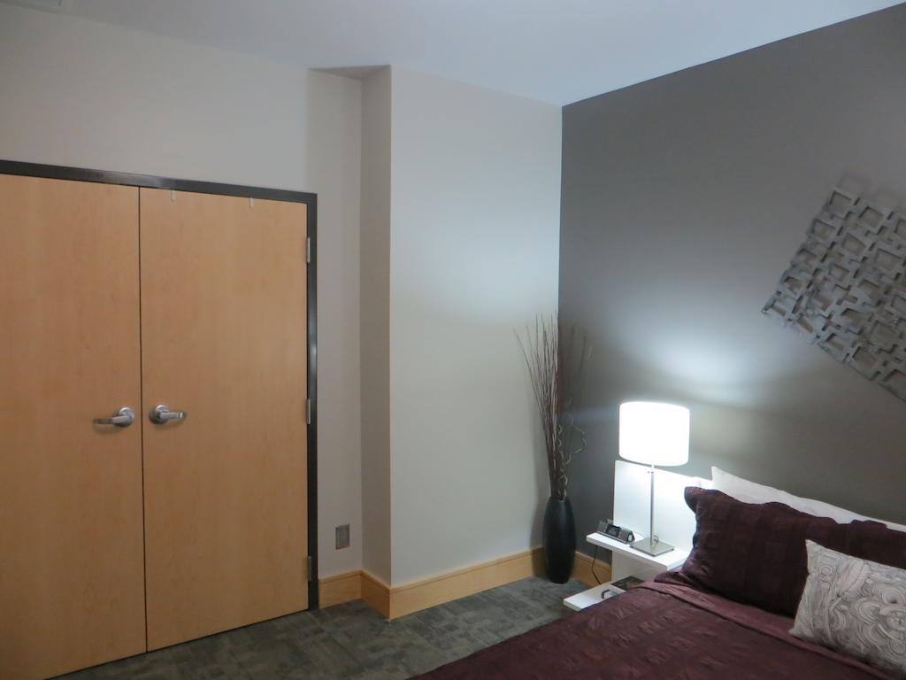 Suites At 118 Bloomington Luaran gambar